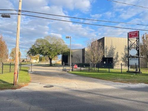 671 Whitney Ave, Gretna, LA, 70056-8701 | Card Image