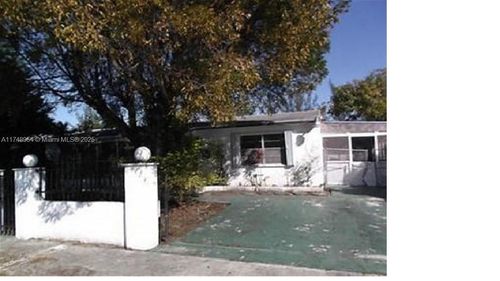 2461 Nw 208th St, Miami Gardens, FL, 33056-5220 | Card Image