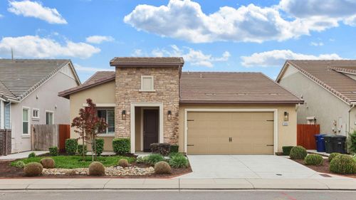 3828 Lookout Dr, Modesto, CA, 95355-9017 | Card Image