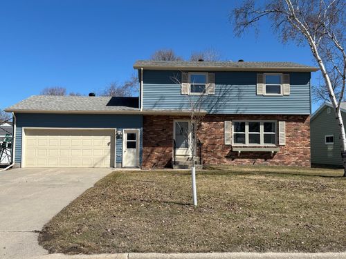 804 Crocker Ave S, Thief River Falls, MN, 56701-3714 | Card Image