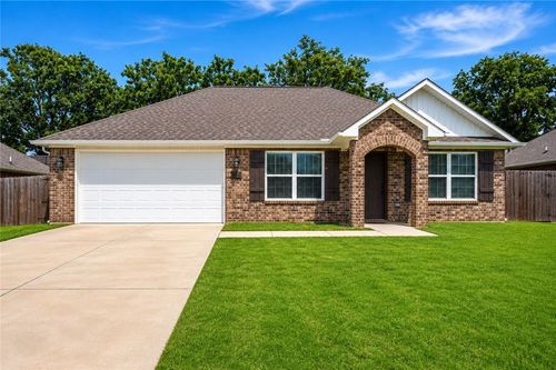 804 Brook St, Gentry, AR, 72734-5099 | Card Image