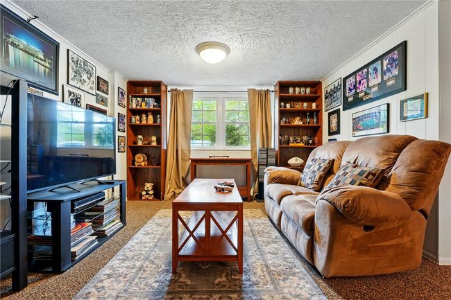 909 Fox Run Cir, House other with 3 bedrooms, 2 bathrooms and 1 parking in Cranberry Twp PA | Image 18