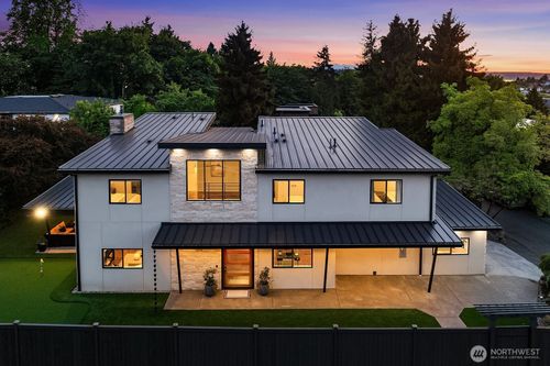 107 6th St S, Kirkland, WA, 98033-6769 | Card Image