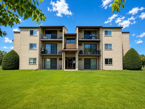 1b-9865 Cordoba Ct, Orland Park, IL, 60462-3190 | Card Image