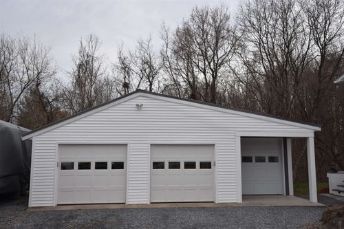 9 Maple Mnr, Vergennes, VT, 05491-8666 | Card Image