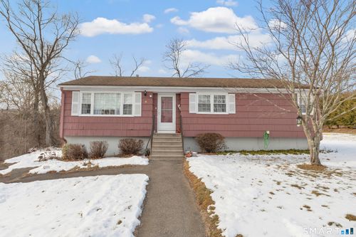 20 Fitzpatrick Rd, Ansonia, CT, 06401-2814 | Card Image