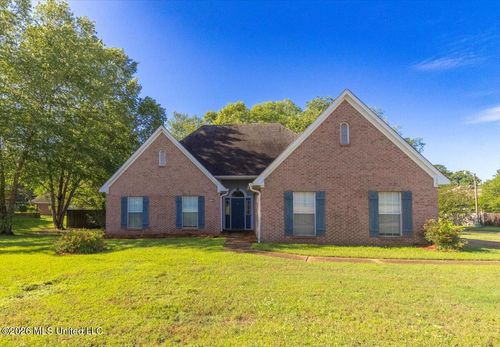 220 Moss Valley Dr, Brandon, MS, 39042-3645 | Card Image