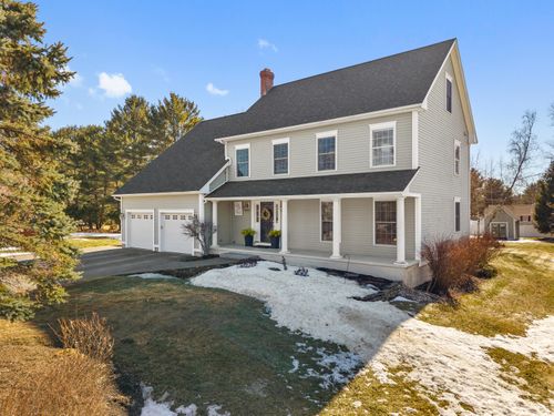 192 Laurel Circle, Bangor, ME, 04401 | Card Image