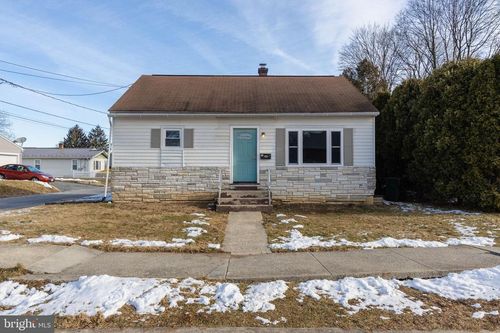 155 N Hazel St, MANHEIM, PA, 17545-1219 | Card Image