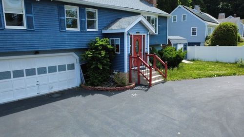 612 North St, Weymouth, MA, 02189-1049 | Card Image