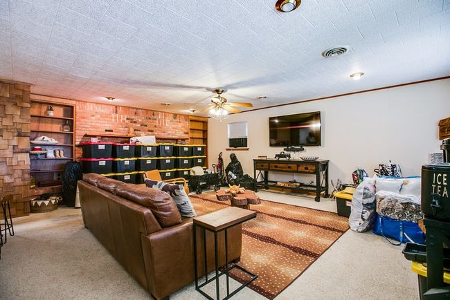 202 Sharp Ave, House other with 3 bedrooms, 2 bathrooms and 1 parking in Ballinger TX | Image 8