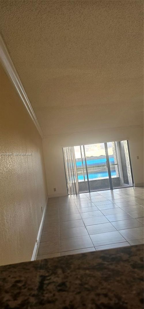 103-280 Racquet Club Rd, Weston, FL, 33326-1128 | Card Image