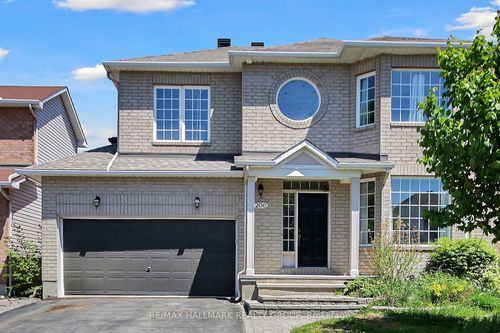 206 Annapolis Cir, Ottawa, ON, K1V1Y9 | Card Image
