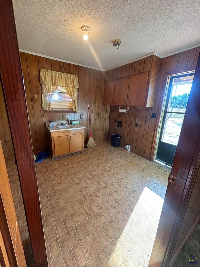 1943 Vienna Hwy, House other with 3 bedrooms, 2 bathrooms and null parking in Pineview GA | Image 23