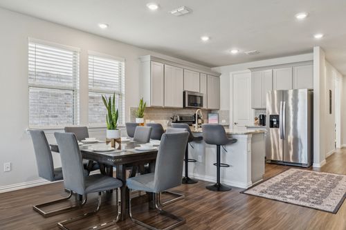 2015 Tawakoni Dr, Irving, TX, 75062-4806 | Card Image