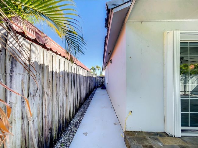 6952 W 25 Th Ct, House other with 3 bedrooms, 2 bathrooms and null parking in Hialeah FL | Image 24