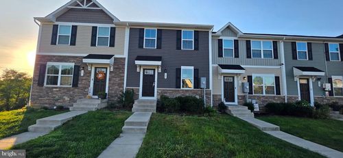 103 Williams St, STRASBURG, VA, 22657-4383 | Card Image