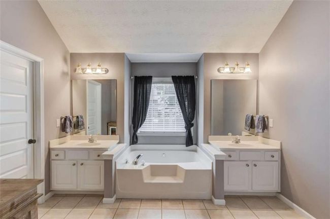 40 Legacy Dr, House other with 4 bedrooms, 3 bathrooms and null parking in Hoschton GA | Image 24