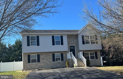 140 Hillview Dr, MAURERTOWN, VA, 22644-2660 | Card Image