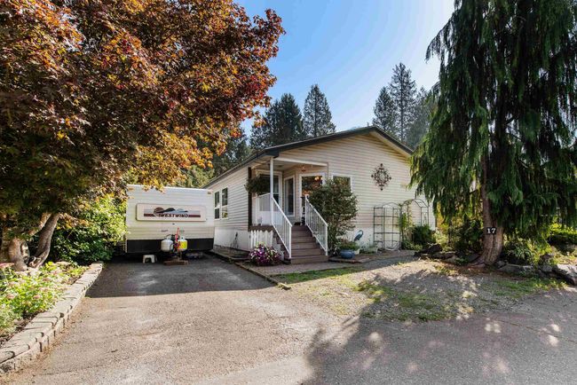 17 - 52324 Yale Road, House other with 3 bedrooms, 2 bathrooms and 5 parking in Rosedale BC | Image 1