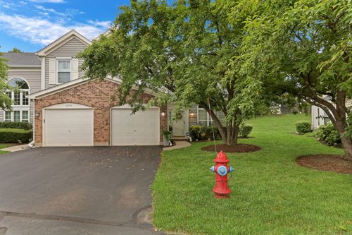 6764 Roanoake Ct, Gurnee, IL, 60031-4012 | Card Image
