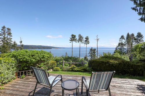 5037 Seaview Dr, Bowser, BC, V0R1G0 | Card Image