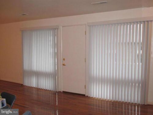 6733-532 Wilson Bridge Dr, OXON HILL, MD, 20745-1865 | Card Image