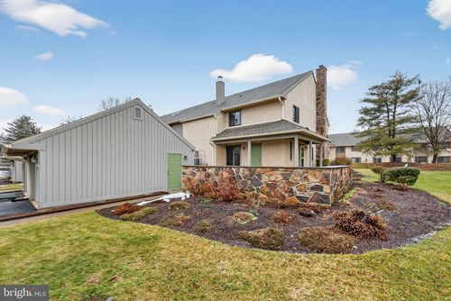 215 Clover Hill Ct, YARDLEY, PA, 19067-5736 | Card Image