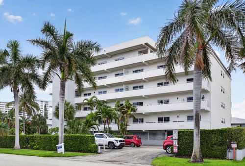 apt-204-3212 Ne 12th Street, Pompano Beach, FL, 33062 | Card Image