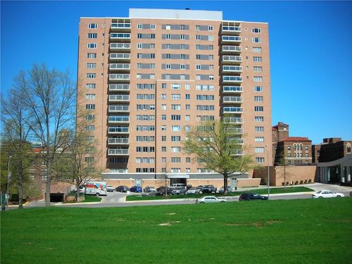 1505-221 W 48th Street Street, Kansas City, MO, 64112 | Card Image