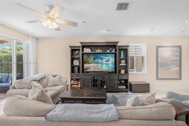 943 Golden Cane Dr, House other with 4 bedrooms, 4 bathrooms and null parking in Weston FL | Image 14
