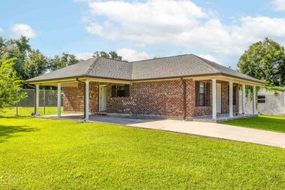 207 Authement Street, House other with 3 bedrooms, 2 bathrooms and null parking in Houma LA | Image 2