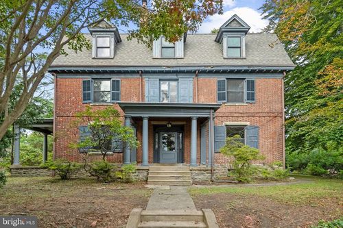 6439 Cherokee St, PHILADELPHIA, PA, 19119-3203 | Card Image