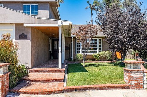 3541 Goldenrod Cir, Seal Beach, CA, 90740-3119 | Card Image
