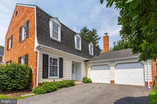 10239 Gainsborough Rd, POTOMAC, MD, 20854-4039 | Card Image