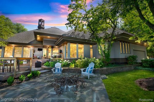 401 Glazier Rd, Chelsea, MI, 48118-9778 | Card Image