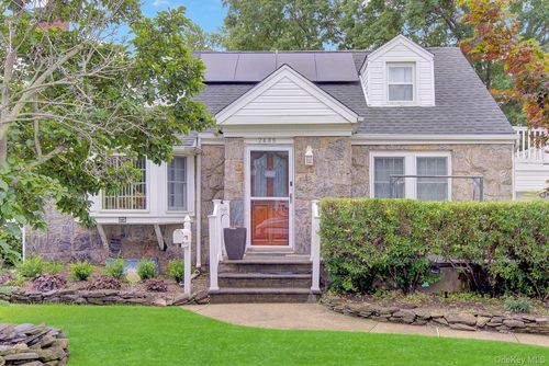 2488 1st Ave, East Meadow, NY, 11554-3351 | Card Image
