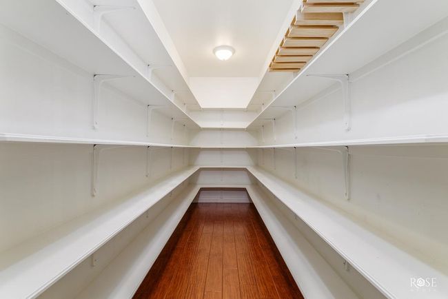 13 x 5' pantry. Plenty of room for food and sma | Image 24