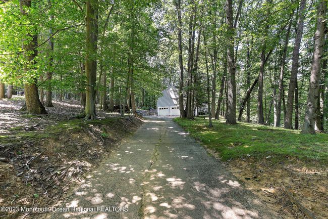 10 Edgewood Dr, House other with 5 bedrooms, 3 bathrooms and null parking in Holmdel NJ | Image 56