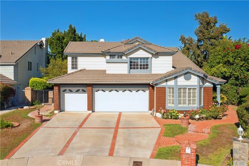 8042 Masefield Ct, West Hills, CA, 91304-6132 | Card Image