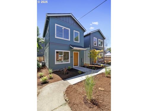 6916 N Swift St, Portland, OR, 97203-1365 | Card Image