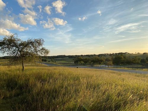 15-282 Inspiration Loop, Fredericksburg, TX, 78624-8411 | Card Image