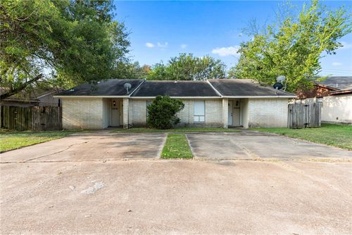 1506 Hawk Tree Dr, College Station, TX, 77845-5254 | Card Image