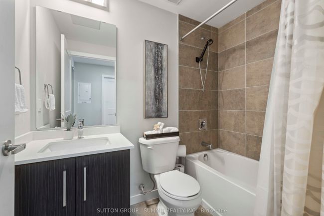 1709 - 15 Queen St S, Condo with 2 bedrooms, 2 bathrooms and 1 parking in Hamilton ON | Image 18