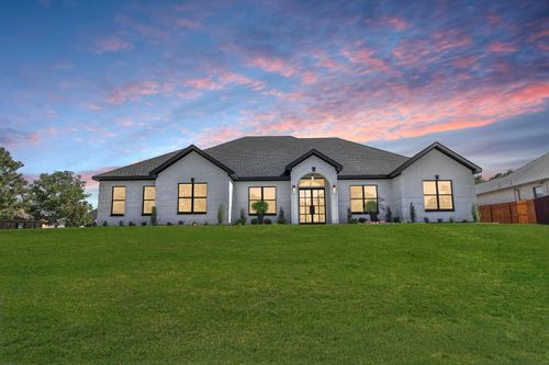 127 Harley Dr, Montgomery, TX, 77356-8813 | Card Image