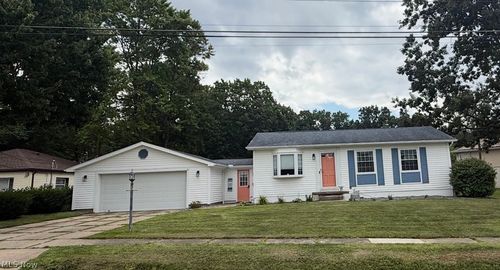 706 Shannon Ave, Cuyahoga Falls, OH, 44221-5012 | Card Image