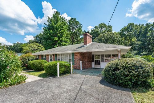 721 Jasper Wood Rd, Hurt, VA, 24563-3740 | Card Image