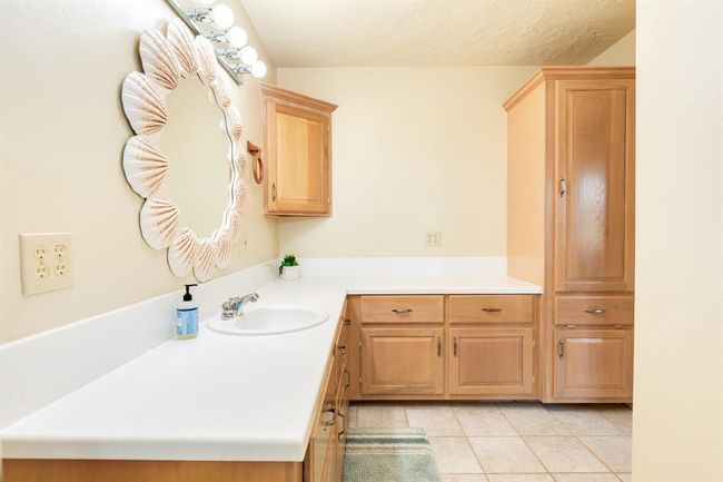 247 Schooner Dr, House other with 3 bedrooms, 2 bathrooms and 5 parking in Freeport TX | Image 22