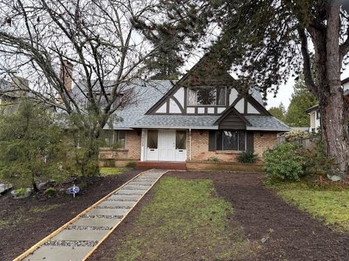 2025 W 29th Ave, Vancouver, BC, V6J2Z9 | Card Image