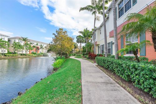 163 Sw 7th St, Pompano Beach, FL, 33060-8394 | Card Image